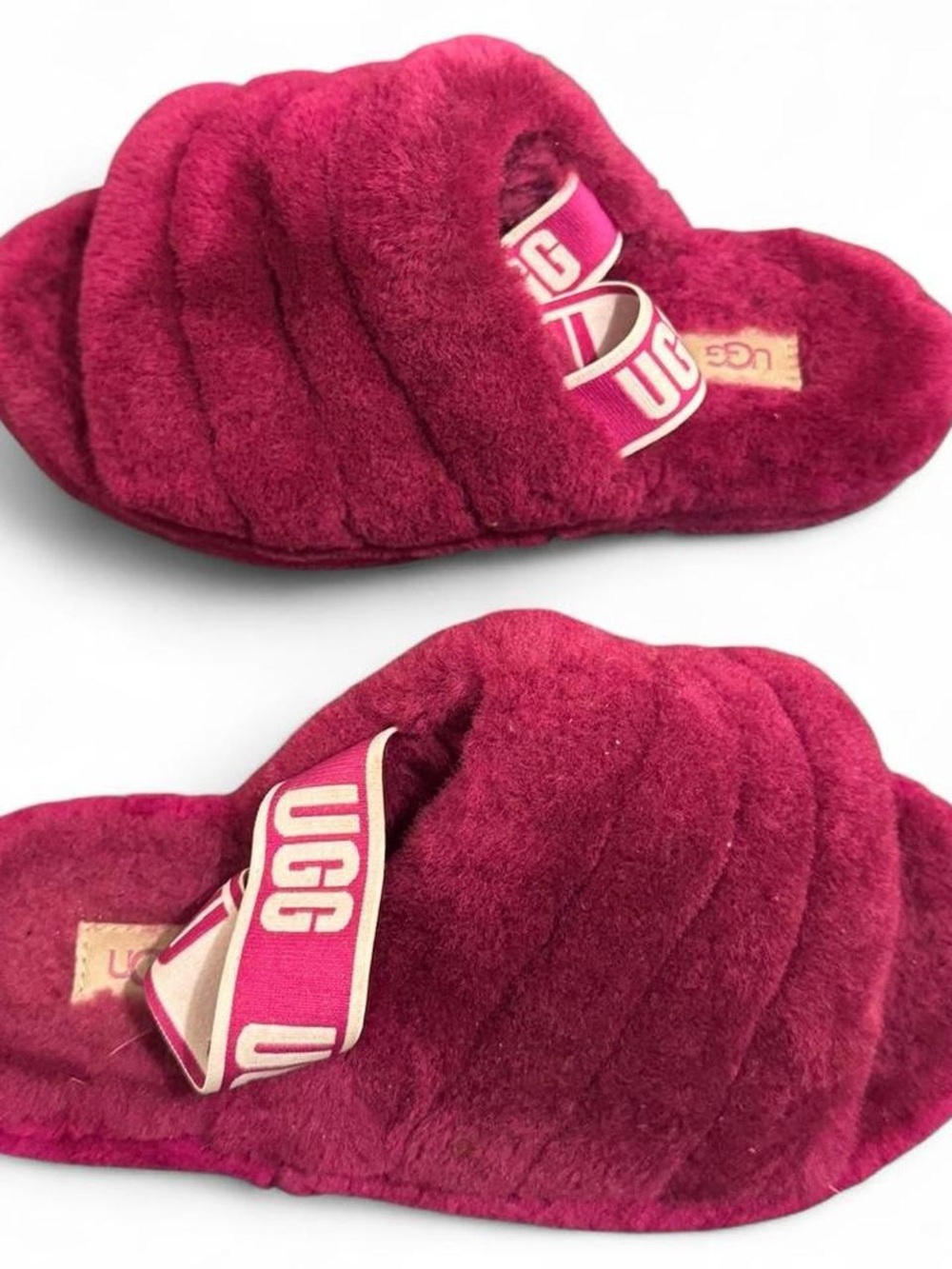Womens UGG Fluff Yeah Slides
Burgundy Plush Fur Slippers - Picture 4 of 4